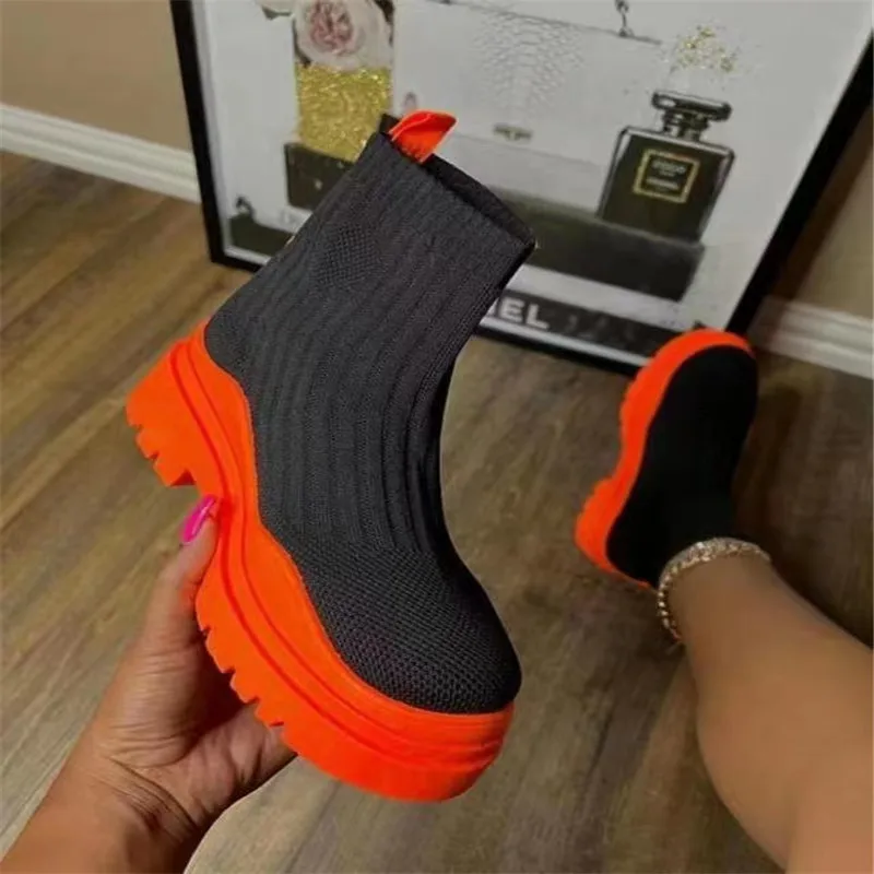 

2022 Autumn Winter New Couple Socks Shoes Women Thick-soled Casual Large Size Net Red Knitted Short Boots Women Botas De Mujer
