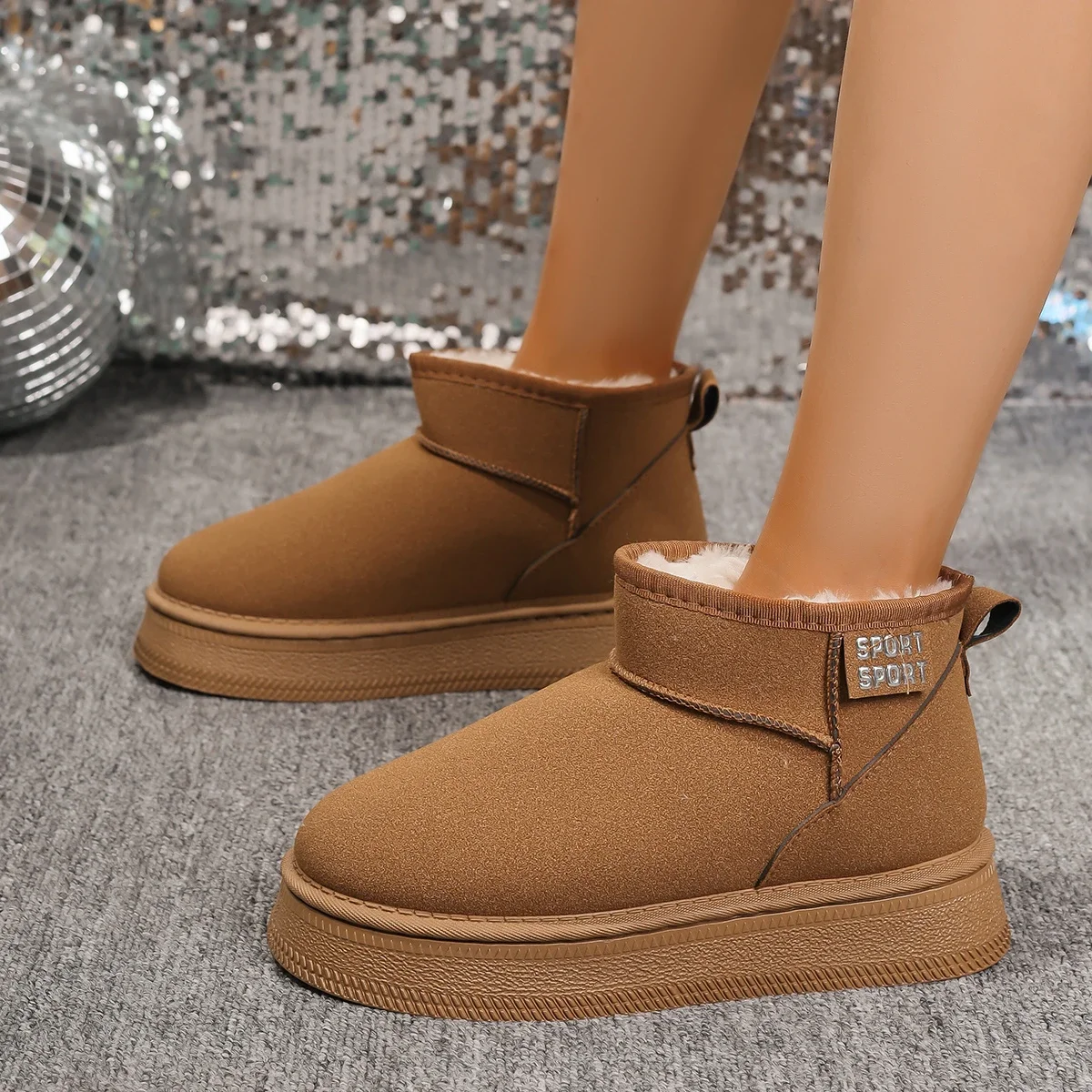 Женские зимние ботинки на плоской платформе искусственные замшевые