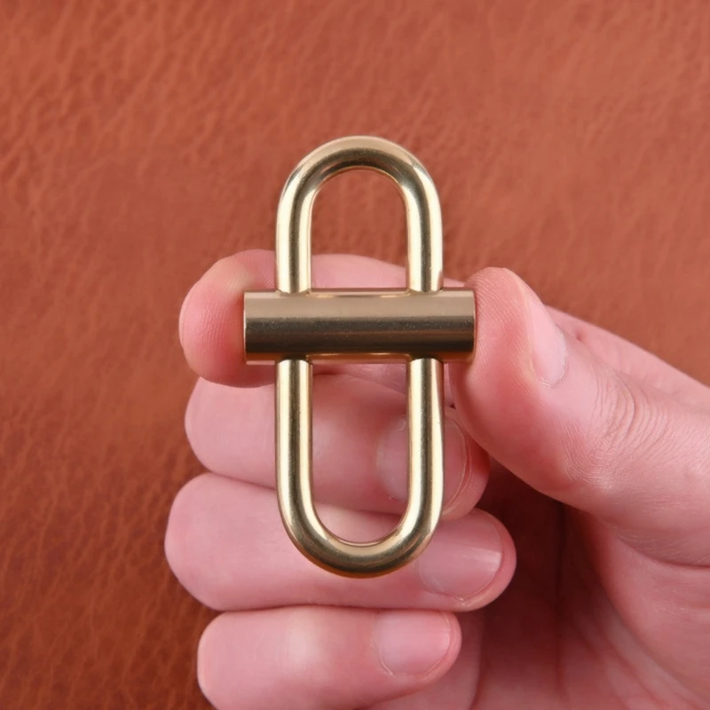 

Portable Brass Lock Clip Key Holders Keychain Simple Style Car Keychain Corrosion Resistance Durable 58x22mm