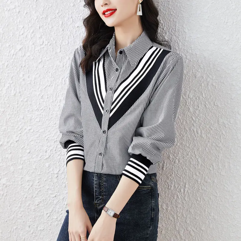 Office Lady 2022 Spring Autumn Striped Spliced Blouse Elegant Contrasting Colors Single-breasted Female Fashion Polo-Neck Shirt