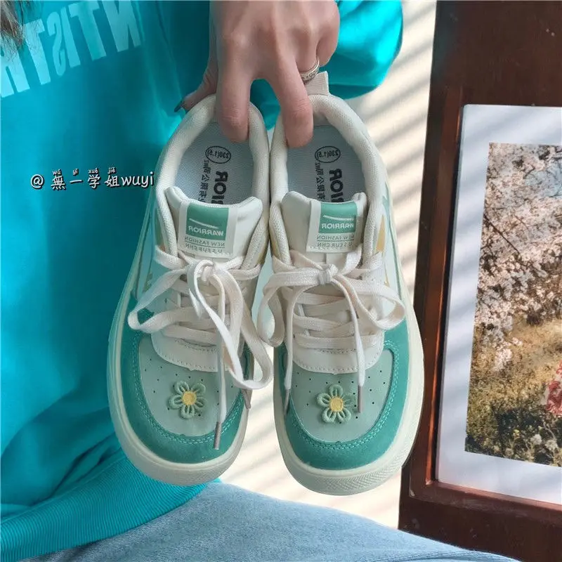 

Женские парусиновые кроссовки, повседневные спортивные туфли на платформе, Вулканизированная подошва, с зелеными цветами, в Корейском стил...