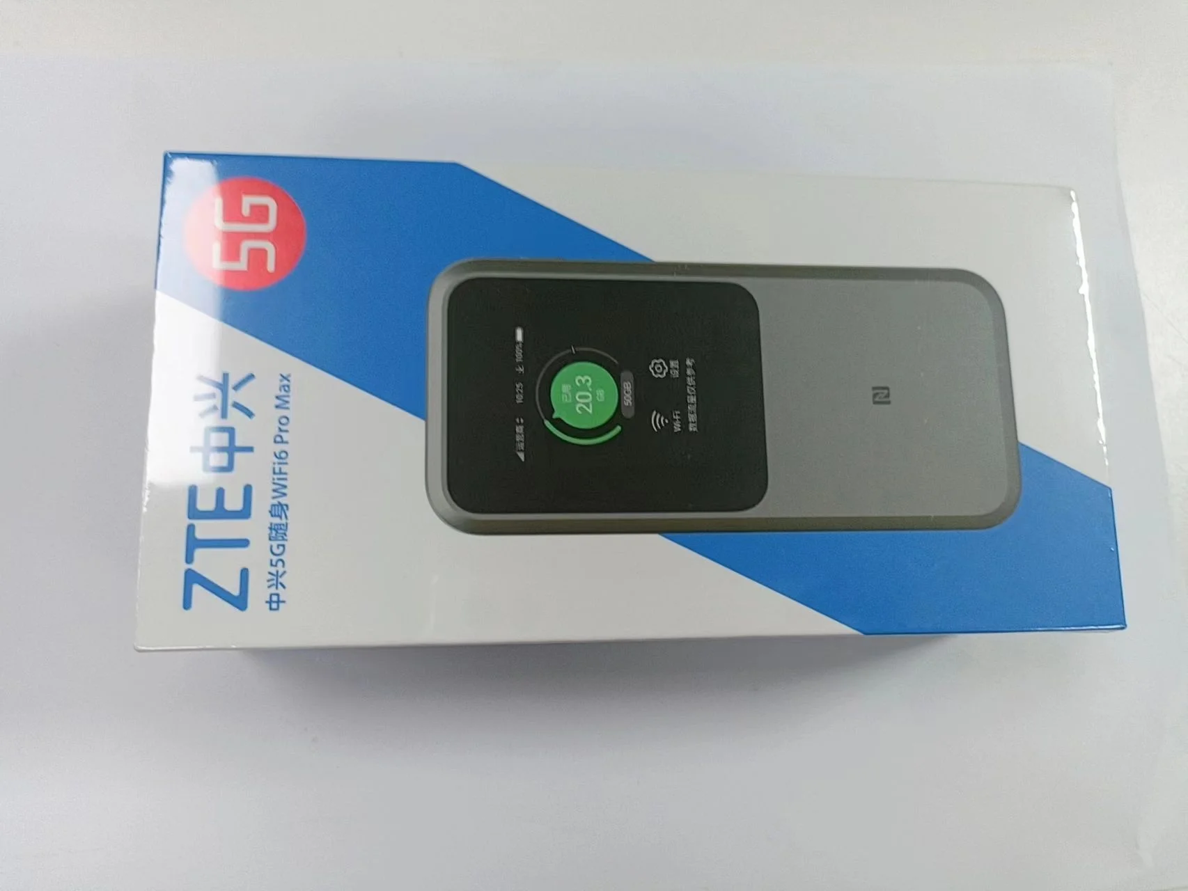 Фото Портативный Wi-Fi-хаб ZTE 5G (5G 2.7Gbps, 64-канальный Wi-Fi, 10000 мАч - 16 часов работы) Wi-Fi 6 AX3600 / Портативный Wi-Fi-хаб ZTE MU5120 5G №1