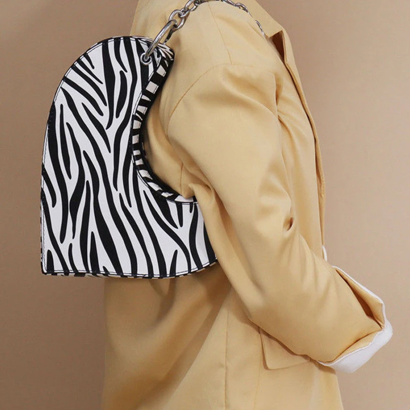 Белая мини-сумка в форме сердца для женщин милая сумочка стиле Харадзюку с узором