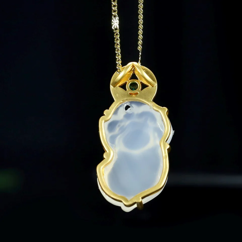 

New Inlaid Chalcedony Pixiu Pendant Carved Fashion Amulet Women Man Gifts Jade Jewelry Natural Gemstone Charm Chinese Necklace