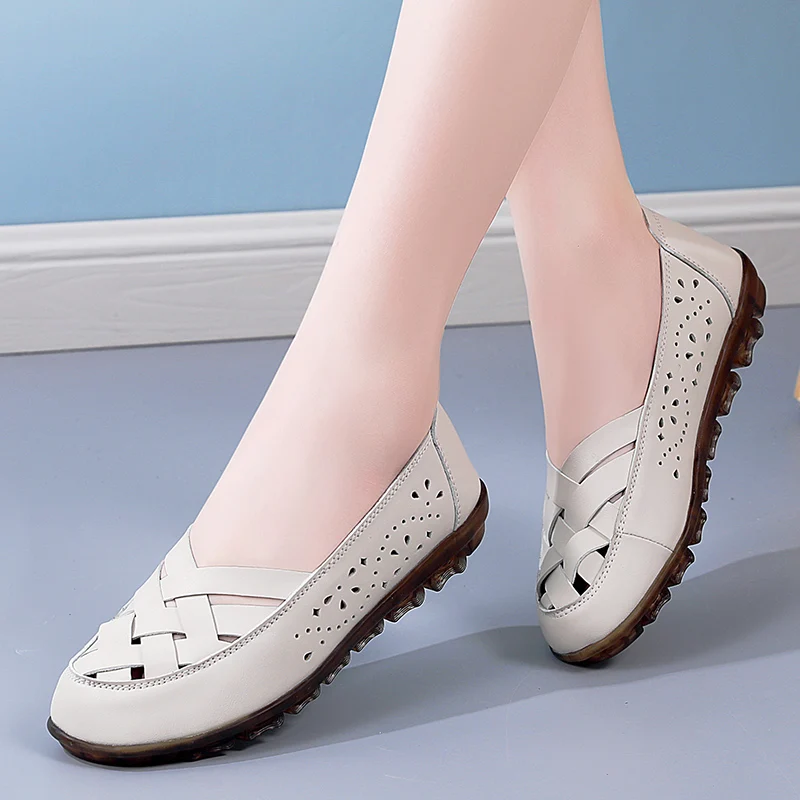 

womens butterfly cutouts breathable summer casual shoes female leather flats loafers mother shoes chaussure femme zapatos mujer