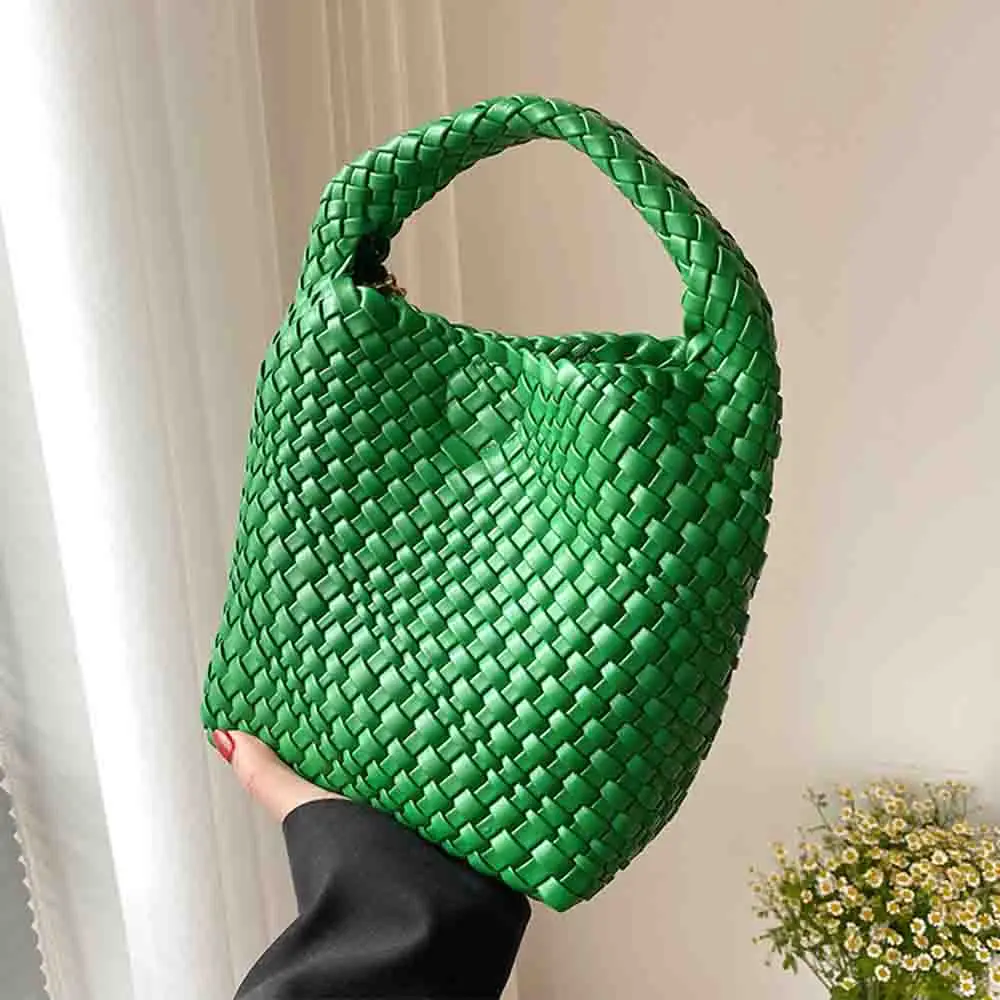 

Fashionable Woven Leather Handbag Women Bucket Luxury Designer Bags High Quality PU Leather Chains Shoulder Tote Black 2022 New