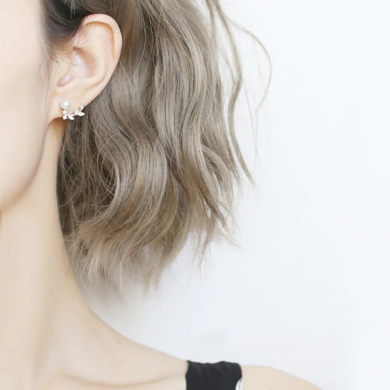 

Mini Pearl Stud Earrings For Women Elegant Leaf Silver Color Zirconia Tragus Piercing Earrings Girls Fashion Jewelry Accessories