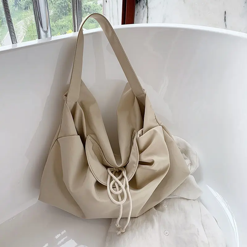 

Летняя новая однотонная вместительная плиссированная сумка через плечо, Повседневная модная универсальная дизайнерская сумка-мессенджер с кулиской для женщин