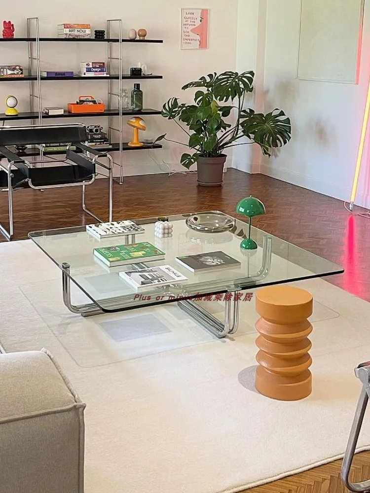 Прозрачный квадратный стеклянный журнальный столик низкий из нержавеющей стали