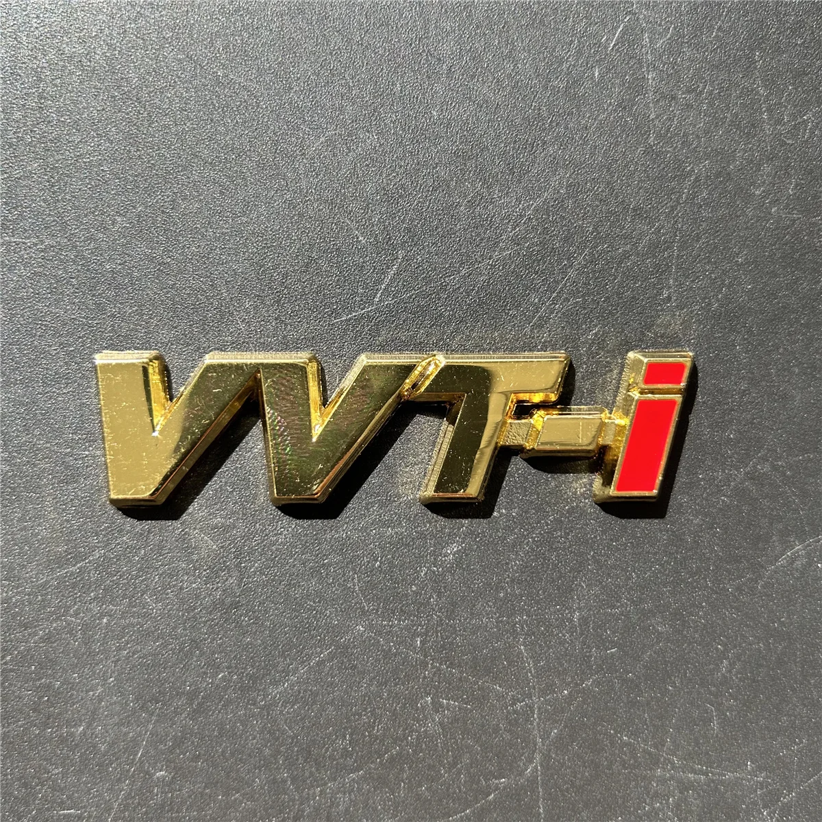 Автомобильная наклейка с логотипом VVTi эмблема на крыло значок боковое