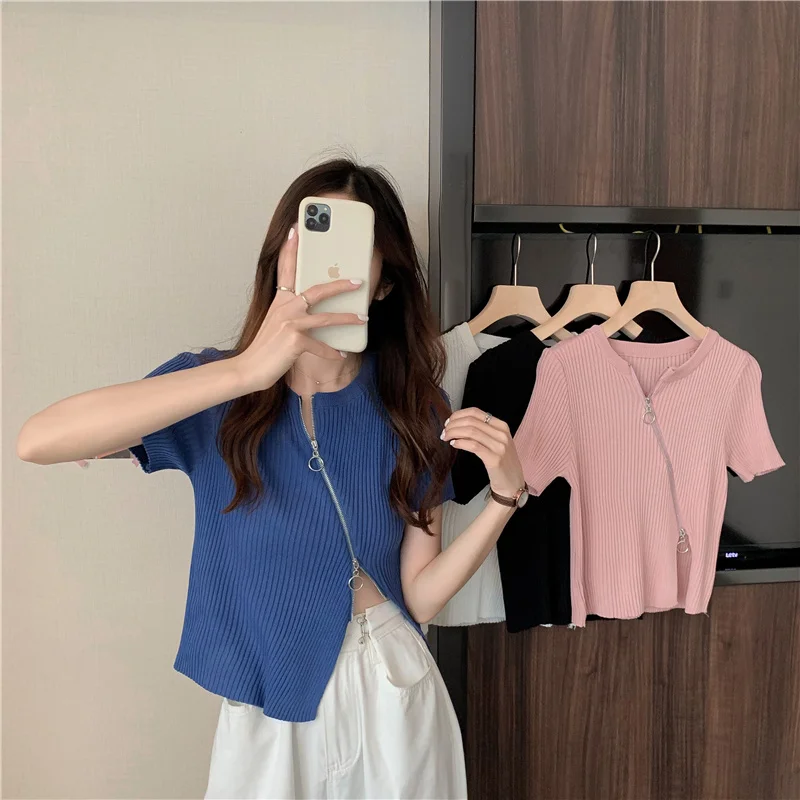 

Women's Short Sleeve Crewneck Pullover Knit Sweater