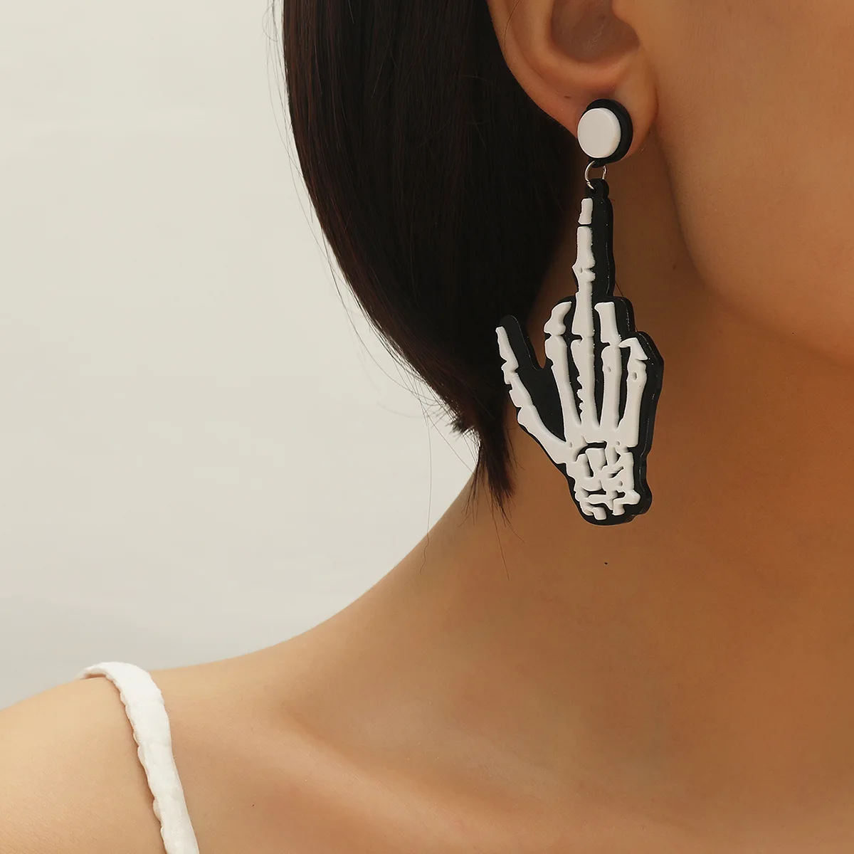 

Wednesday Addams Earrings Punk Skeleton Fingers Exaggerated Acrylic Stud Accessories Gothic Punk Metal Earrings Woman Jewelry