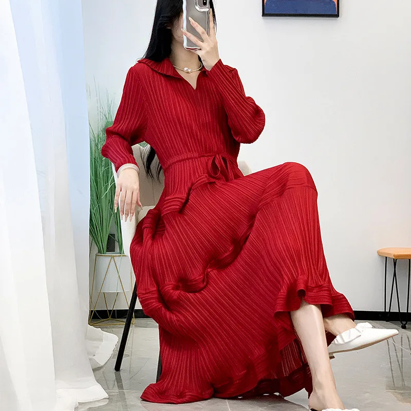 

Miyake Style Pleated Dress Women 2023 Spring High-End Fashion Waist Trimming Slimming Slim Fit Half-Open Collar Lantern Dress