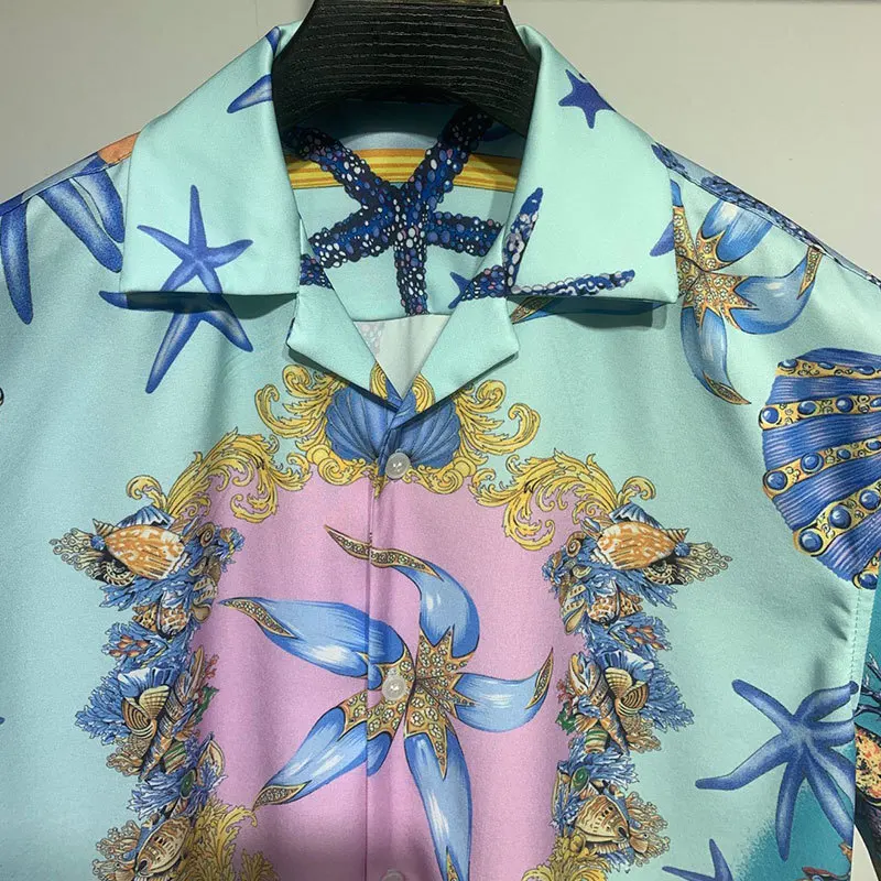 Рубашка мужская с контрастным принтом океана и короткими рукавами праздничная