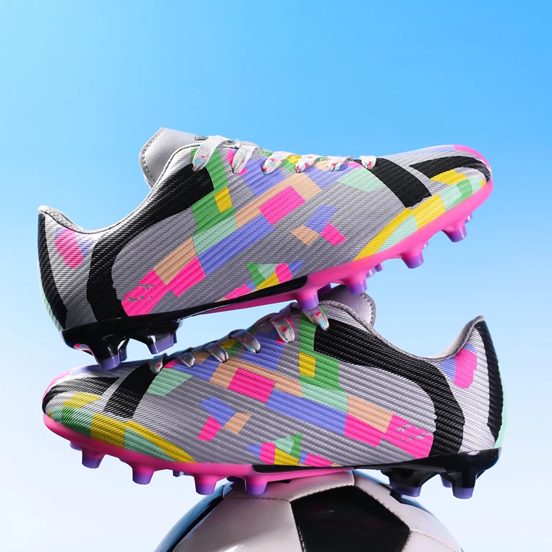 New Men Soccer Shoes Training Professional Breathable Football Boots Cleats Grass Sport Unisex Sneakers Indoor Futsal