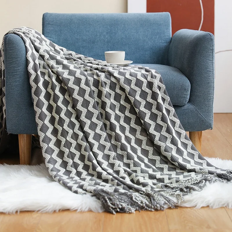 

Yaapeet Brand Blankets Chenille Knitted Scandinavian Style Heart Twist Tassel Design Soft Bedspread Warm Thick Blanket For Bed