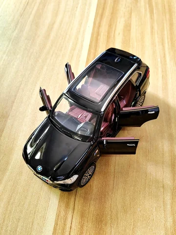 Масштабная модель BMW X5 SUV 1:32