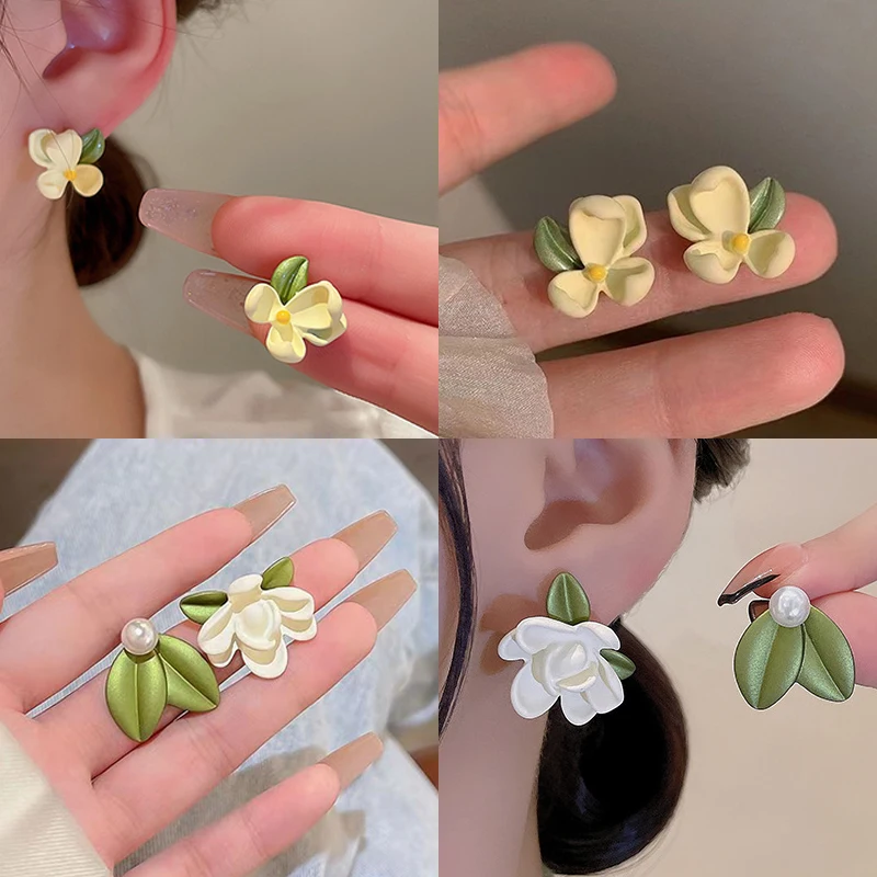 

White Flower Stud Earrings Women's Party Ear Stud Fashion Minimalist Summer Flower Petals Accessories Fresh Sweet Custom Jewelry