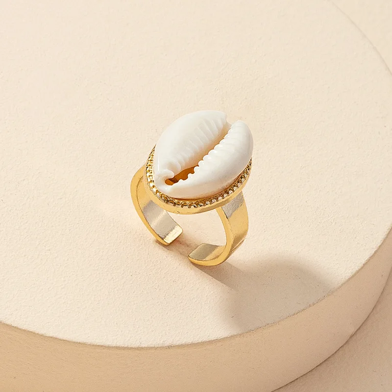 

Wholesale Seashell Jewelry New Statement Accessories Gold Plated Ocean Sea Style Cowrie Conch Puka Shell Ring for Women 2023