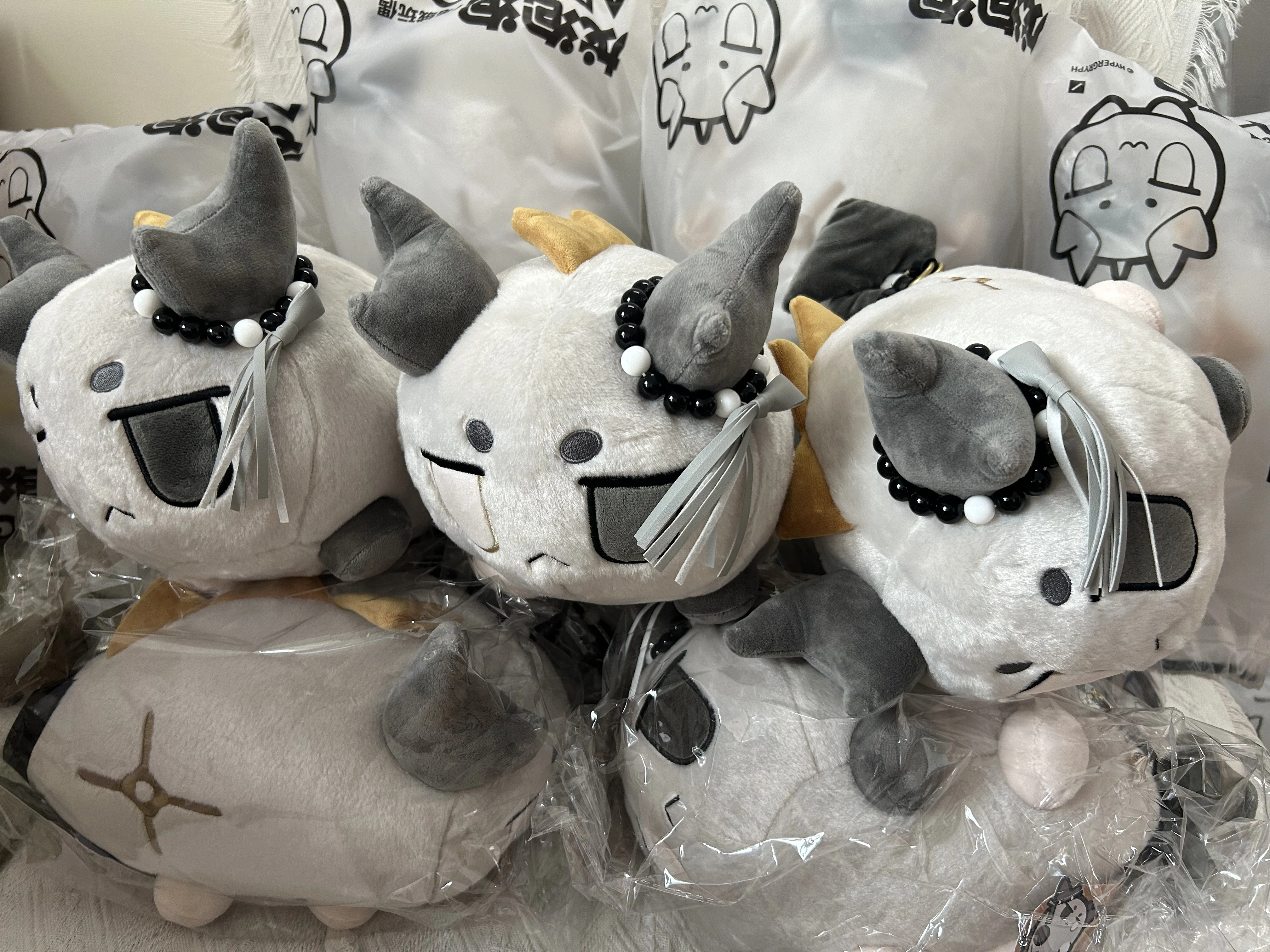 Фото В наличии: Официальная фигурка Arknights Wang Shu Nian Dusk VER. Плюшевая игрушка-подушка Dragon Bubble: одежда для кукол, аниме-игрушка, игрушка для косплея №4