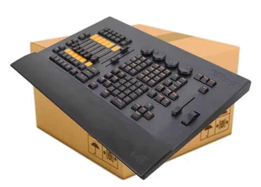 

Командное крыло Fader Wing Профессиональный контроллер освещения Консоль сценического освещения MA2 Moving Head DMX512 Party 2048 параметров