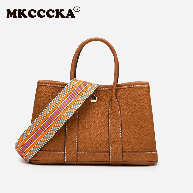 2023 Real Leather Party Garden Bag Lady Luxury Designer Handbags with Woven Wide Shoulder Strap Genuine Leather Messenger Bag