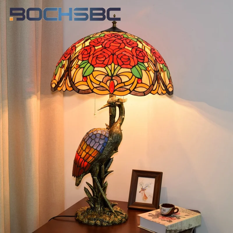 

Настольная лампа BOCHSBC из витражного стекла Тиффани в стиле ретро, арт-деко, гостиная, столовая, гостиничный стол, спальня, роза, журавль, декоративная Рабочая лампа