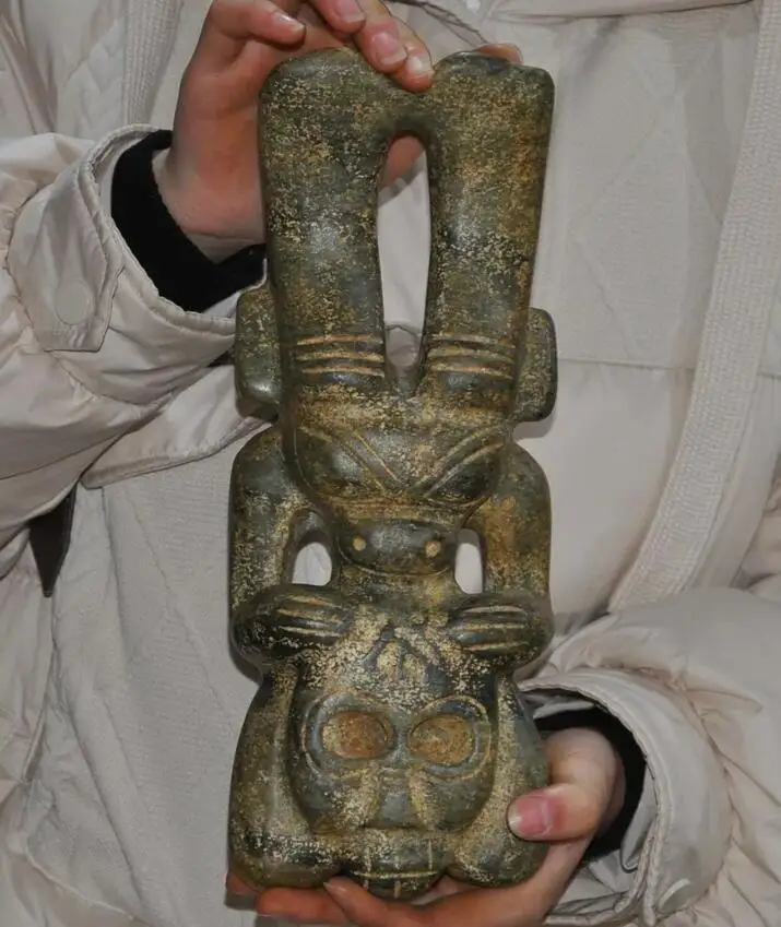 Статуэтка из Старого Китая хуншанская культура резная старого нефрита бог