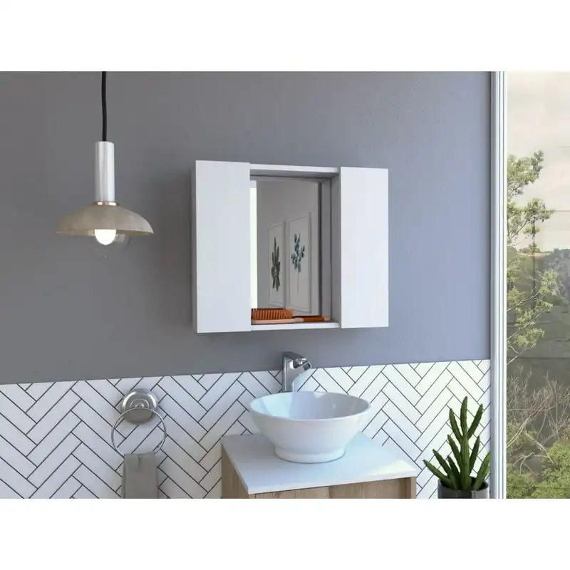 

Modern Medicine Cabinet White Painted made of Manufactured Wood
