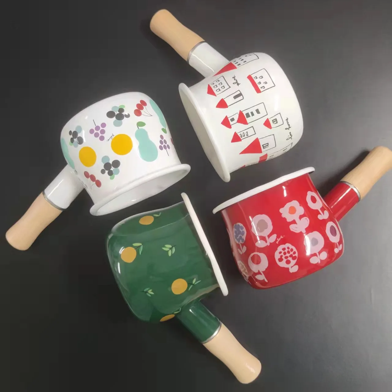 Мини-кофейник с эмалью 500 мл деревянной ручкой |