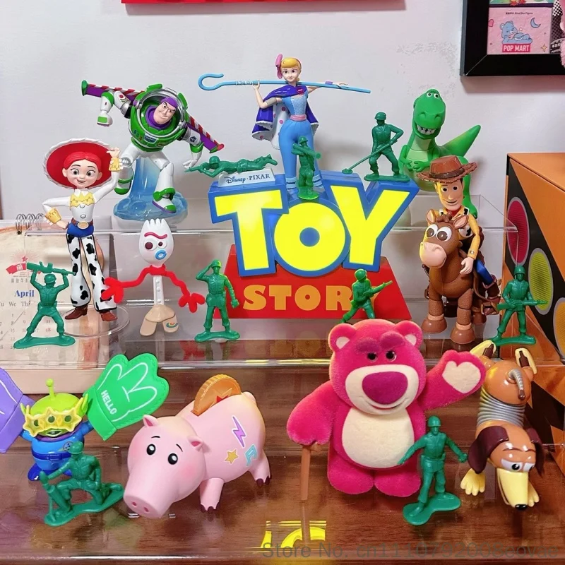 Фото Горячая новинка: Коллекционная фигурка Базза Лайтера к 30-летию Disney Toy Story в слепой коробке — игрушка-персонаж для декора стола, подарок. В наличии. №1