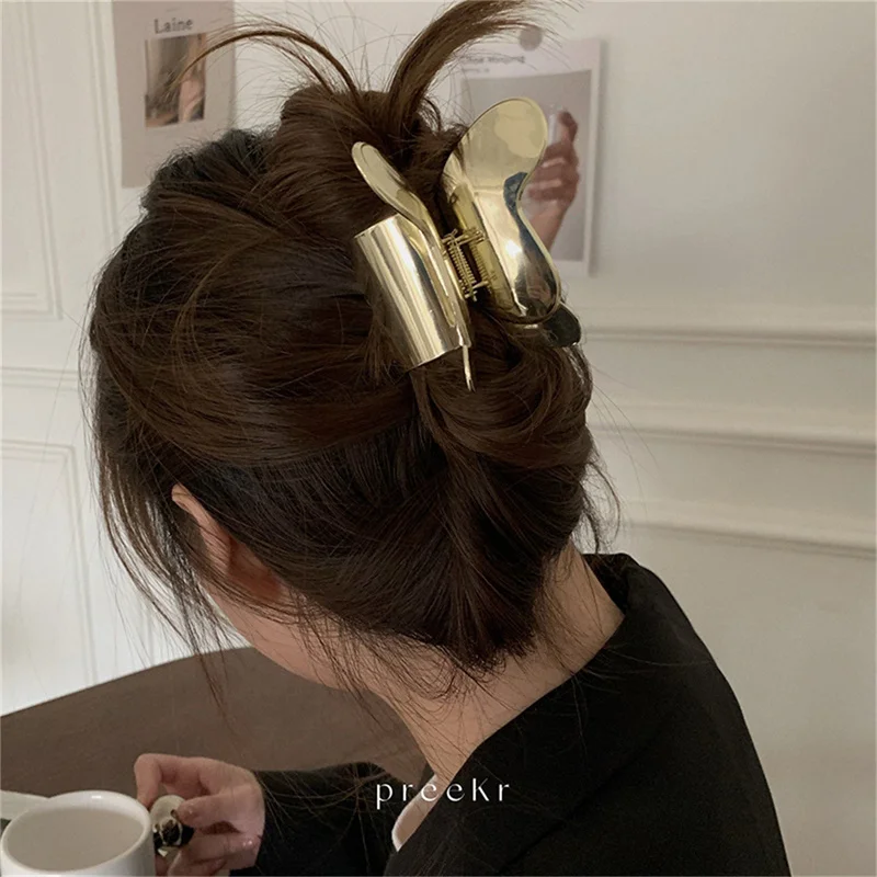 

Women Girls Fashion Butterfly Hair Claws Hair Clips Girls Large Hair Making Tools Elegant Hair Accessories Hairband Barrettes