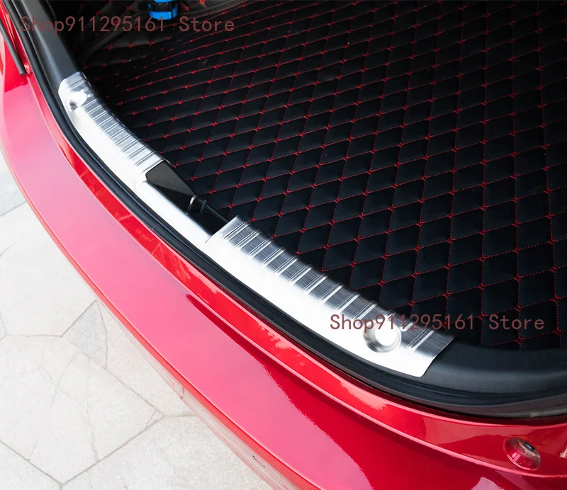 

1 шт., защитная пластина для хэтчбека/седана Mazda 3 Axela 2017