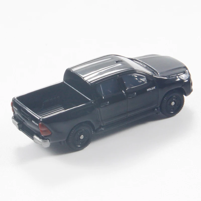 Модель спортивного гоночного автомобиля Takara Tomy Tomica #67 Toyota Hilux игрушка в подарок