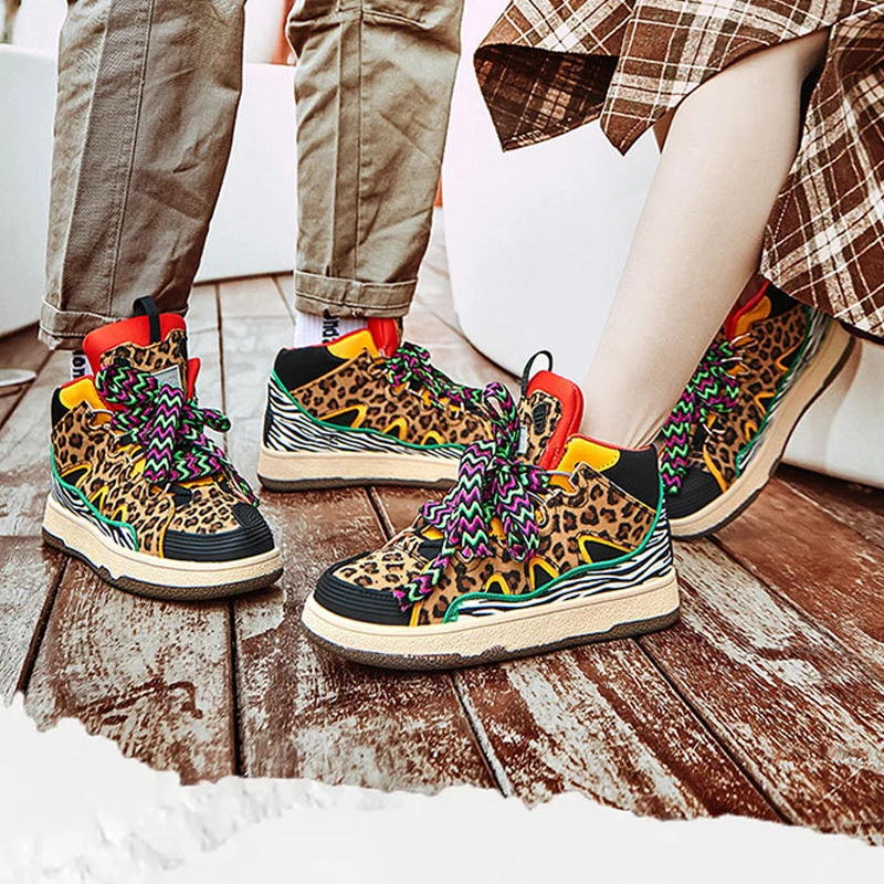 

Fashion Men & Women Sneakers Casual Sports Shoes Couple Footwear