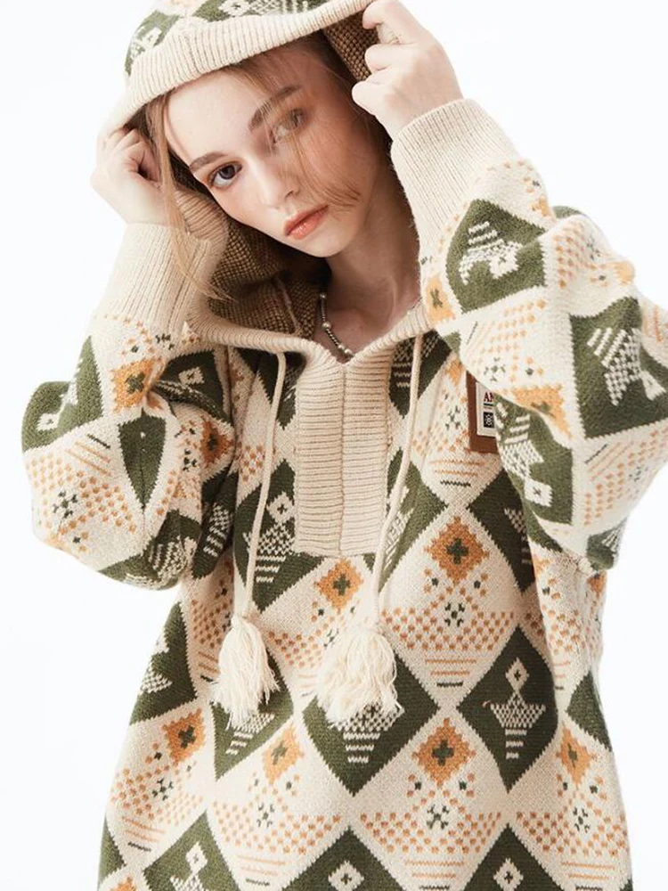 

Женский свитер с капюшоном, несколько цветов