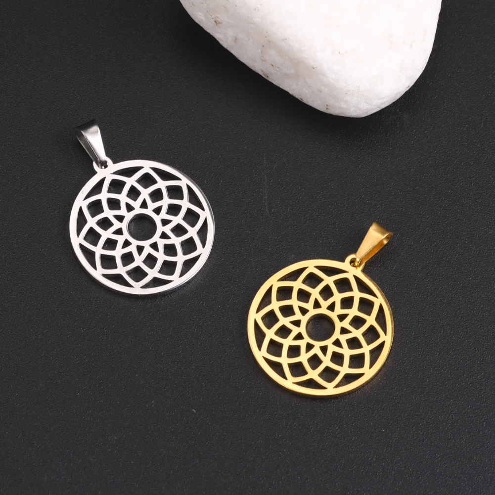 

Amaxer 5Pcs DIY Metal Accessories Openwork Round Flower Pendant For Bracelets Earrings Necklaces Art Production Fashion Jewelry