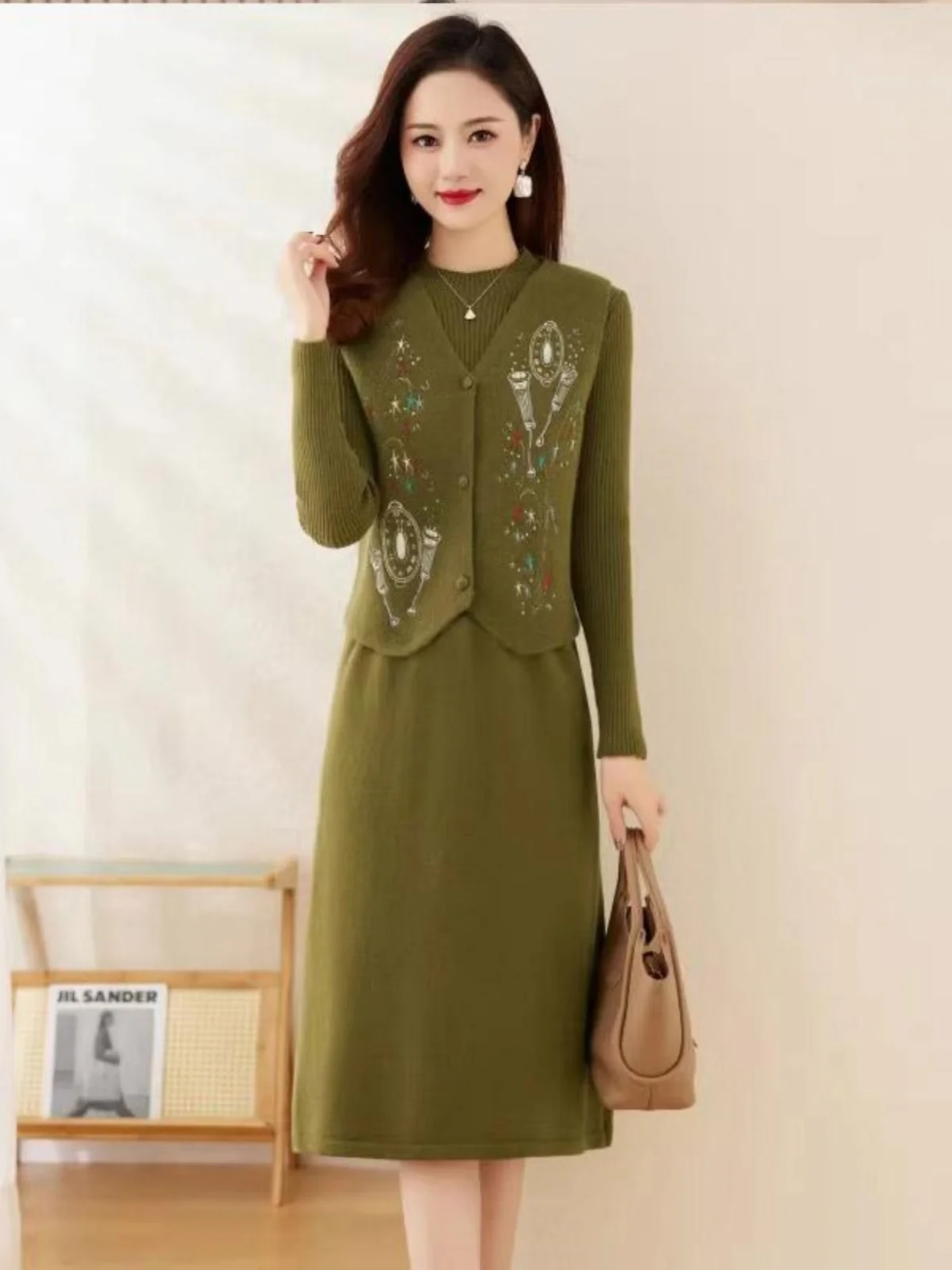 Вязаное платье жилет комплект из двух предметов женский 2024 осень и зима новый