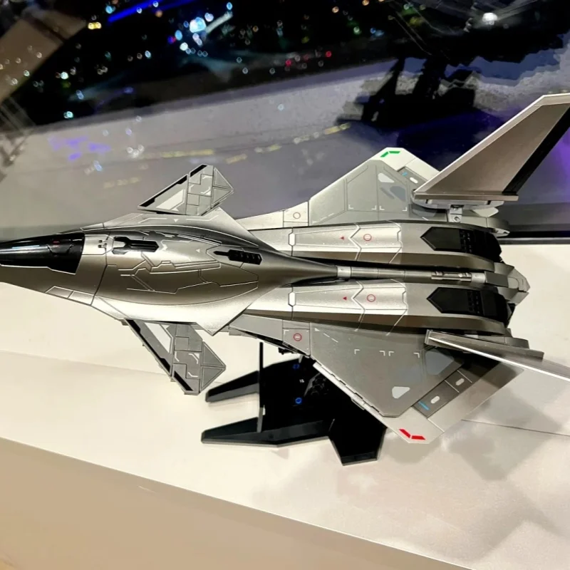 Фото Коллекционный сборный набор военного самолета Hukua Model 1/144 Scale Baidi Aerospace Fighter (план South Gate) для настольной демонстрации №5