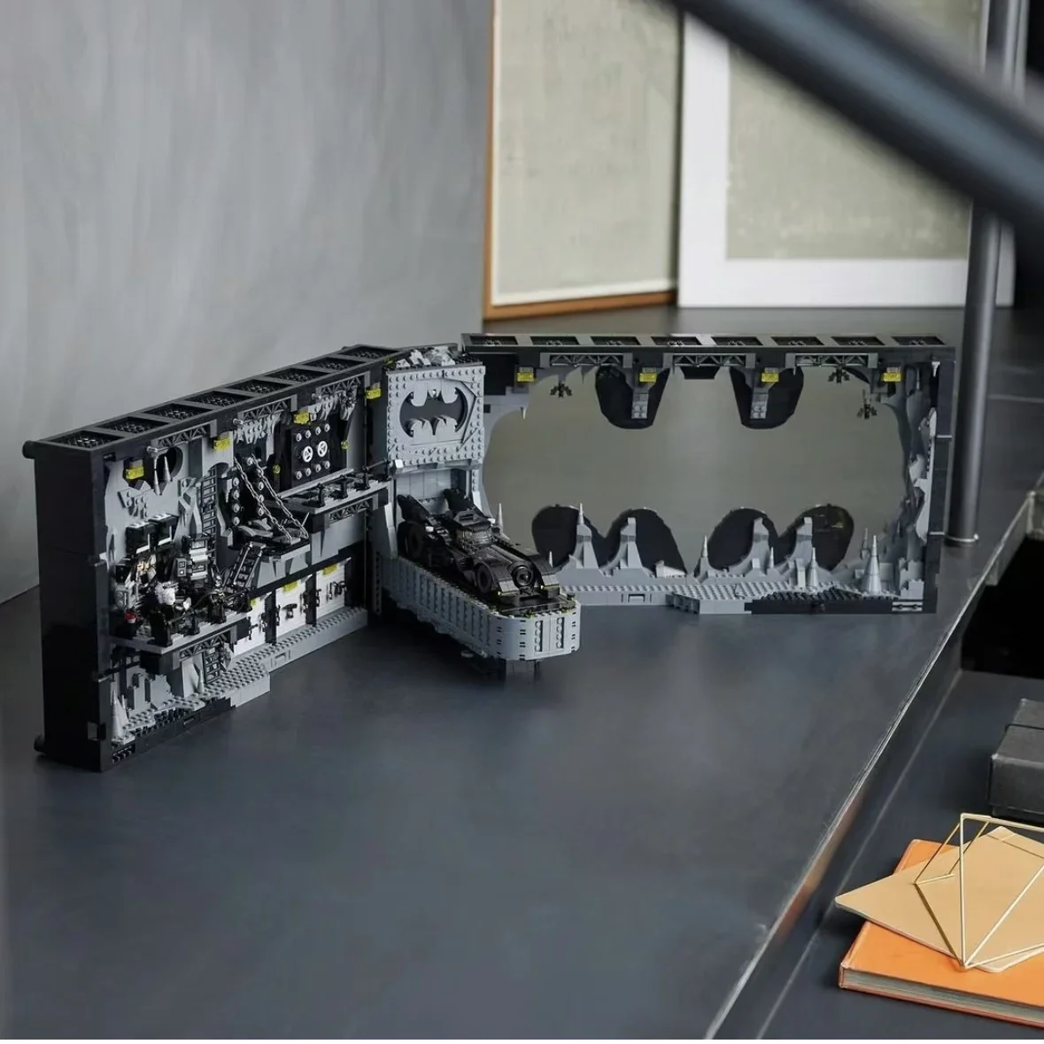 В НАЛИЧИИ 76252 Batcave Shadow Box классическая модель 1989 года строительные блоки кирпичи