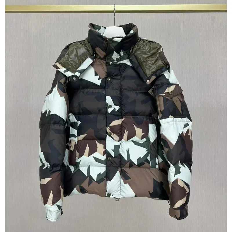 Mo*cl*r Зимняя мужская белая куртка на гусином пуху теплая приталенная