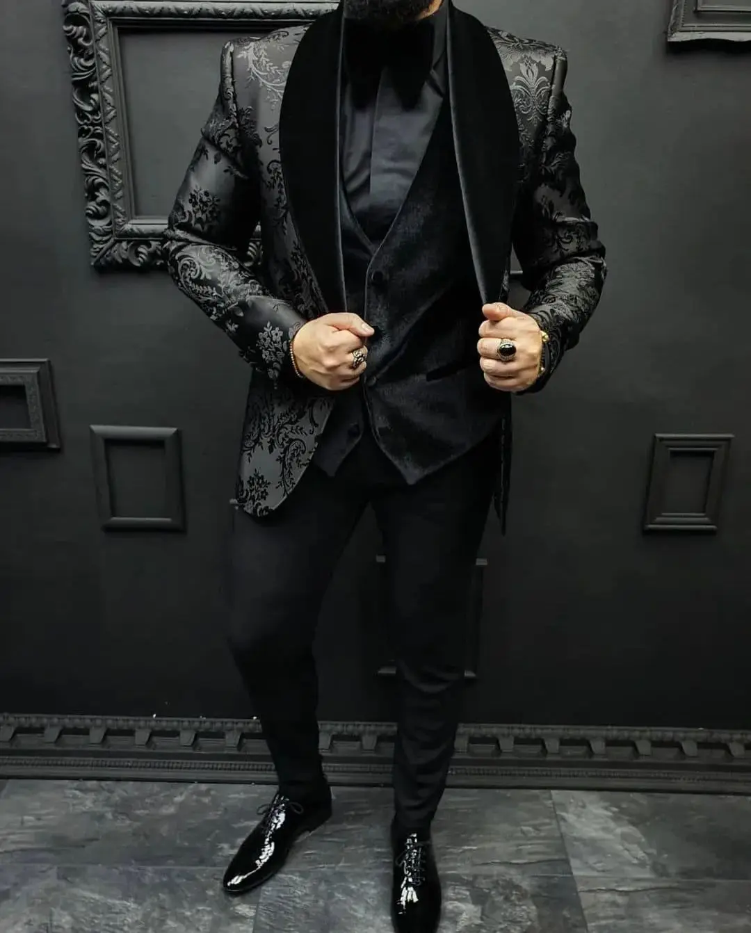 Рисунок 2 - ЖАККАРДОВЫЕ мужские костюмы