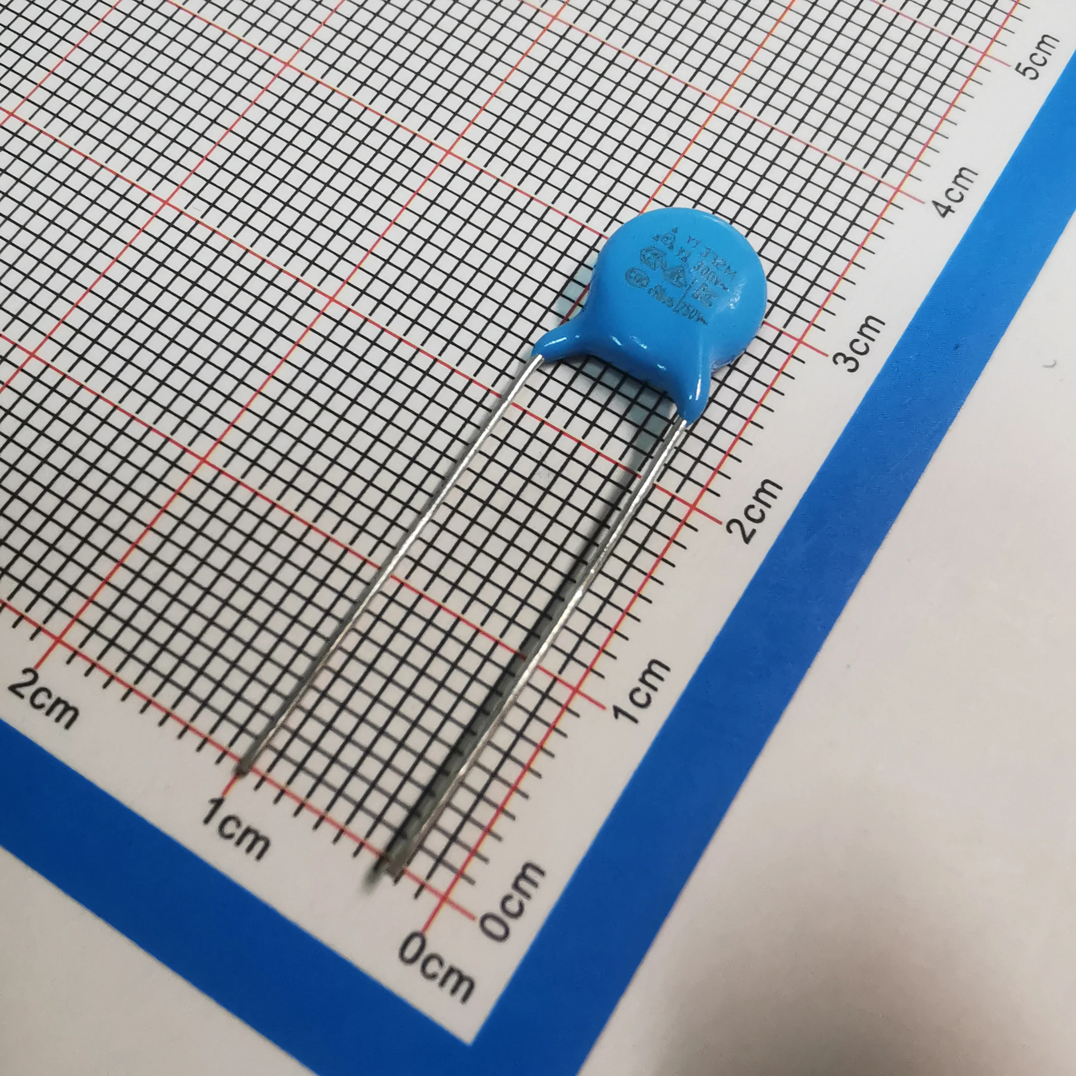 

10pcs/Lot Y2 332M250VAC 332M300VAC 3300pF250VAC P7.5 Pitch 7.5mm Safety Ceramic Capacitor Y Type