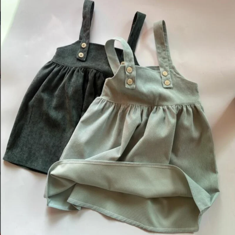 

Платье детское вельветовое ТРАПЕЦИЕВИДНОЕ на бретелях, на весну и лето