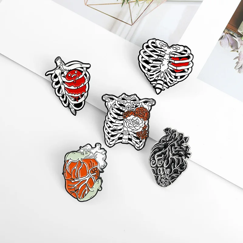 

Creative Cartoon Heart Rib Shape Series Paint Brooch Scary Halloween Gifts for Kids Friends Accessories