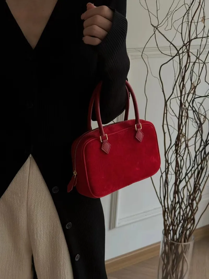 Женская замшевая сумка-клатч Sakihara