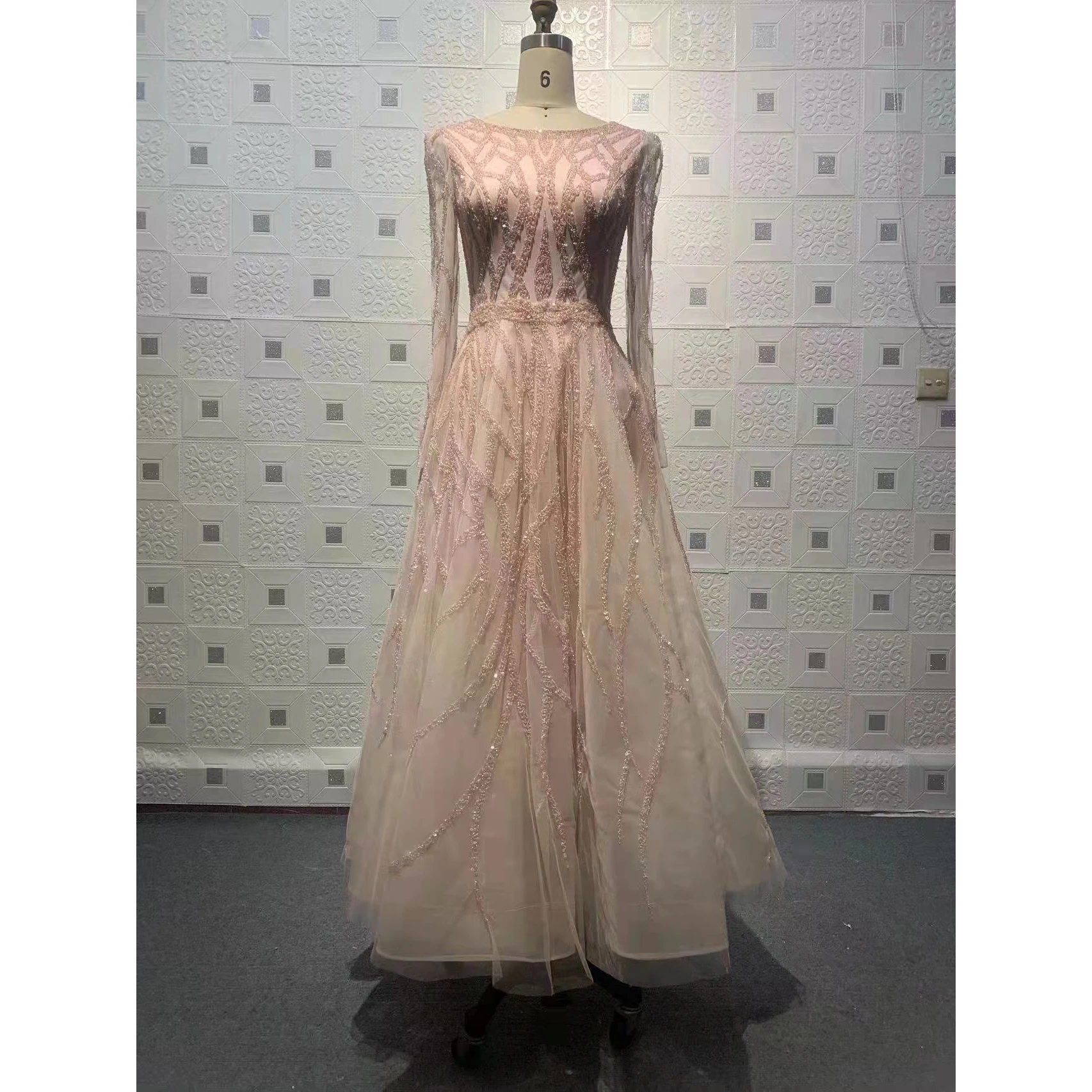 

Vintage Long Sleeve Beaded Pink Evening Dresses A-Line Short Tulle O-Neck Prom Dress Robes de soirée Party Dresses فساتين السهرة