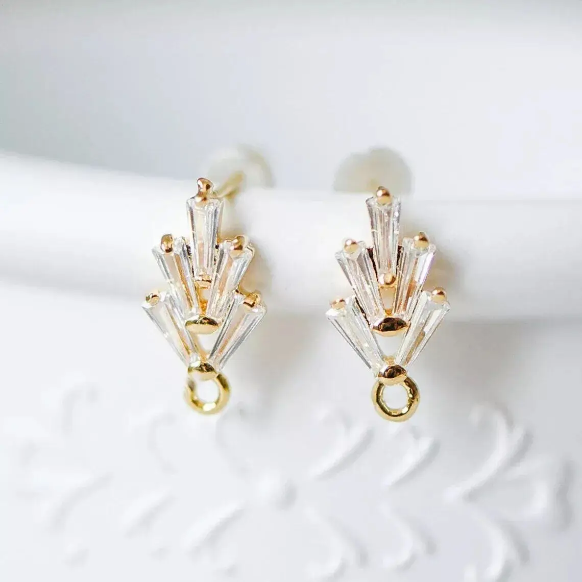 

1 Pairs 18K Gold Plating Paved Leaves Charm Earring For DIY Earring Accessories Sterling Silver Pin