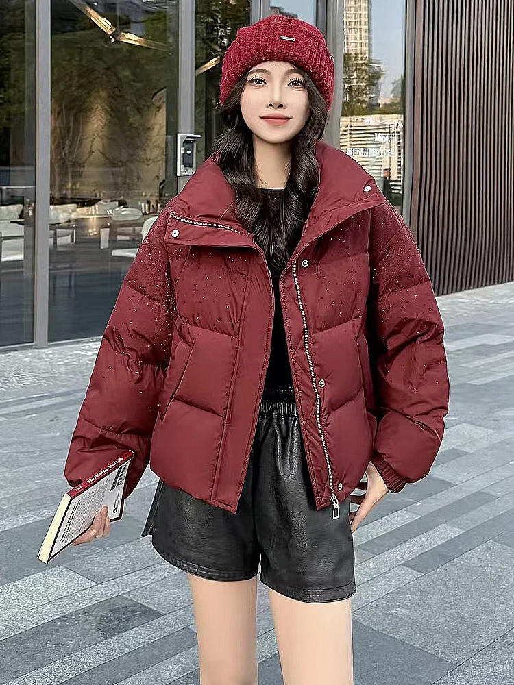 Короткое пальто на блестящем белом утином пуху модная зимняя куртка Little Fairy 2024