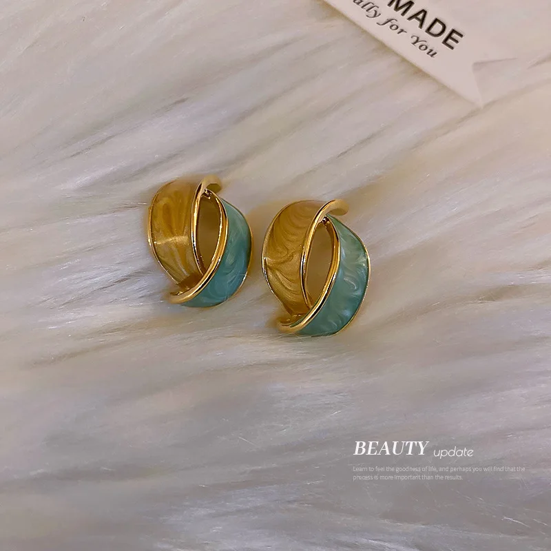 Fashion Shiny Claw Zircon Imitation Pearl Earrings for Women Korean Style Cz Gold Ear Hook Jewelry Geometric Prong Stud Earrings